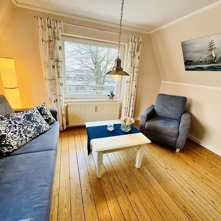Apartment Moewennest, Direkt Am Alten Strom Rostock